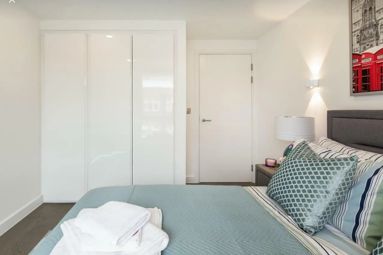 Premier Penthouse Apartment London